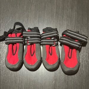 Top Paw neoprene Red and Gray dog booties pavement and snow and cactusland Shoes
